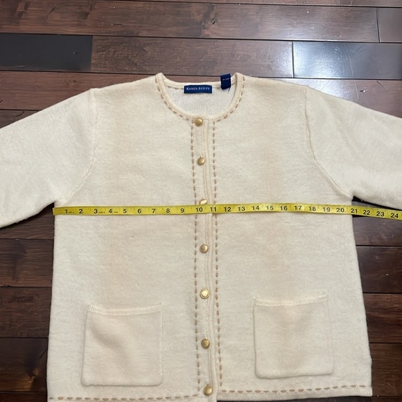 Karen Scott 100% wool cardigan sweater Cream Gold tone buttons Size M Classy - Picture 6 of 11